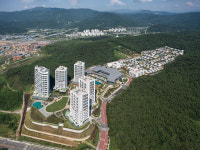 직관과 경험으로 직조된 또 다른 낙원:  아난티와 에스케이엠 건축사사무소: 당신을 위한, 또는 우리를 위한