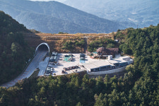 산세로 스며드는 공간: 정령치, 하늘전망대