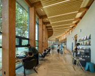 투명한 구조, 유연한 공간: 아중호수도서관