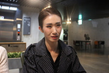 땅의 소리 전하려...쉼 없이 발 구른 두 무용수