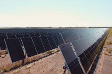 새해 약속 지킨 이 도시...공공건물 전기 모두 재생에너지