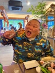 맛있는 게 많아 행복 춘식, 맛집까지 섭렵