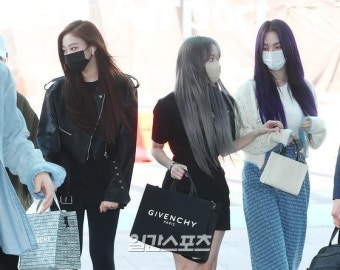 [포토] 에스파-지젤X윈터X카리나 '미국향하는 힘찬 발걸음'