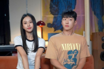 그레이·고민시, 럽스타그램→열애설…소속사 묵묵부답