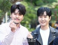 [포토] 정민성X최성훈 사랑이 담긴 하트