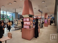 [현장에 가다] 성수에서 라부부와 함께 크리스마스를 《올리브영 어워즈 & 팝마트 팝업스토어》