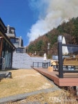 화천군 중리 산불 발생⋯대응 1단계 발령 후 진화 중