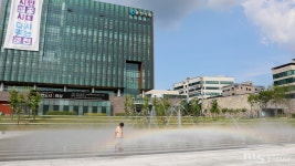 아이들 자주 찾았는데⋯춘천시청 바닥 분수 수질 부적합