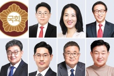 명동, 충열탑, 마트, 소양1교, 중도선착장 춘천 총선 예비후보 첫 행보