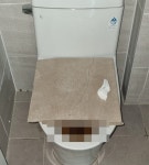 여기서 살라고?⋯바닥 균열에 인분까지 나온 세종시 아파트