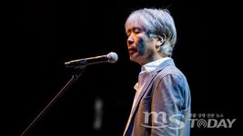 낭만가객 최백호 콘서트 티켓 인기⋯5월의 낭만에 대하여