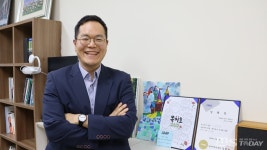 온라인 달군 강원대 그 교수⋯대학생이 잘못하면 대학원 가야지