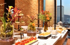 새해 모임은 풍성하게 테이크호텔 서울 광명 뷔페 레스토랑 세븐나이브스