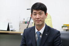 [유권자 를 만나다 3] 박운일 대가산업 대표  현실적인 공약 제시하는 후보자 원해