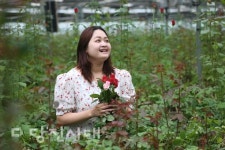 [로컬에서 희망 찾기-청년이 희망이다 9] 연아장미 남연아 대표(송악읍 석포리)연아 씨의 장밋빛 인생