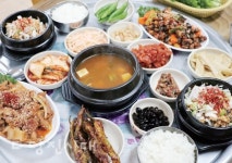 [우렁쌈밥 특집] 쌈 채소에 탱글탱글 우렁이 한 쌈 어때요?
