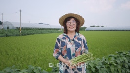 18년째 아스파라거스 농사…손주처럼 키워요 [나는 여자농부다 1] 아스파라거스 키우는 아라바농원 김은숙 대표 (고대면 용두리)