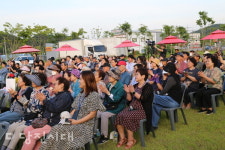 한 · 중 엘렉톤 공연과 함께한 주민총회