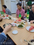 당진3동 이안아파트 부녀회, 중복 맞이 삼계탕 · 수박 대접