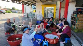 [세상 사는 이야기] 정화탁·김종찬 부부(74, 우강면 성원리)   우강면 행복배달부가 된 부부