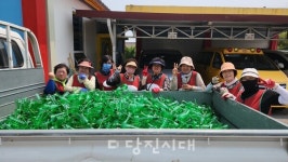 [세상 사는 이야기] 정화탁·김종찬 부부(74, 우강면 성원리)   우강면 행복배달부가 된 부부