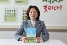 [세상 사는 이야기] 박창옥 북창초등학교 교장 작은 학교의 일상을 책으로 기록하다