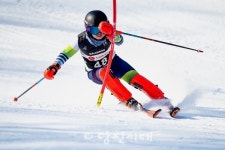 [세상 사는 이야기] 김보민 학생(원당중 3, 父김정인ㆍ母김주영)   스키 불모지에서 나온 전국 2위