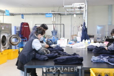 맡겨 주시면 깨끗하게 세탁해드립니다 