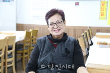 [신설상가] 엄마손밥상(순성면 봉소리) 이영옥 대표  직접 손질한 재료로 정성 담은 한 끼를 제공합니다