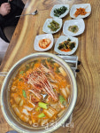 [신설상가] 엄마손밥상(순성면 봉소리) 이영옥 대표  직접 손질한 재료로 정성 담은 한 끼를 제공합니다