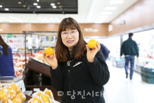 [세상 사는 이야기] 황봉숙 송악농협 하나로마트 주임(56, 읍내동) 모든 고객을 오늘의 첫 고객처럼