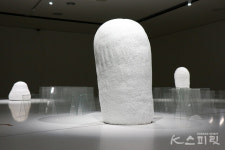 페리지갤러리, 박선민 개인전《메아리와 서리의 도서관》개최