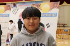 바라보던 태극기에서 체험하는 태극기로! 광주 선창초 태극기몹 챌린지