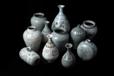 [김해 분청도자기] 흙, 불, 인간의 혼이 빚어낸 ‘서민적 미학’