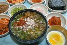 [전주 콩나물국밥] 뜨끈한 국물에 숙취가 사르르···그 맛의 매력 세계로