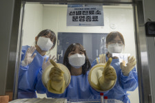 [오늘의포토] 코로나 선별진료소 운영 종료합니다