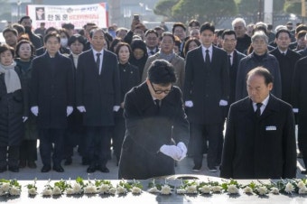[오늘의포토] 5·18민주묘지 방문한 한동훈 국민의힘 비대위원장