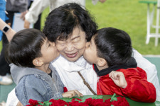 [오늘의포토] 어버이 은혜 감사합니다