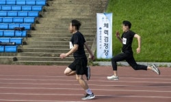 [오늘의포토] “온힘 다해” 환경미화원 체력시험