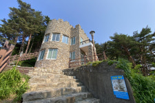 [팔도 핫플-강원도 고성 ‘화진포’] 바다·호수·별장 … 여름 낭만에 대하여