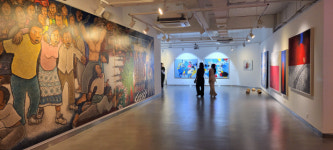 ‘코발트’ 색이 환기하는 저항, 진실, 상흔을 사유하다