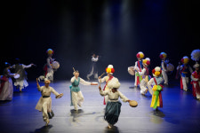 흥겨운 소고춤, 전통의 흥을 두드리다