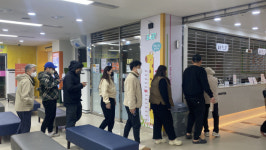 독감 기승에 안절부절…새벽 3시부터 아동병원 오픈런