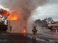 함평천지휴게소서 수소충전소 제어실 화재…인명 피해 없어