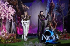 [현장] 지스타 엔씨 부스, 아이온2와 신더시티로 인기 이끌어