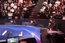 [LCK 현장] T1, 젠지에게 0:2 패배 당하며 1승 2패 머물러(종합)