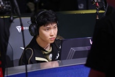 [LCK 현장] T1, 젠지에게 0:2 패배 당하며 1승 2패 머물러(종합)