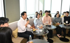 놀이터가 있는 아파트에 살게 돼 너무 좋아요… 오세훈  제1호 미리 내 집 직접 사전점검