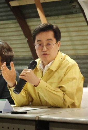김동연 지사, '북한 확성기 피해' 파주 대성동 전 가구 방음새시 설치 지시