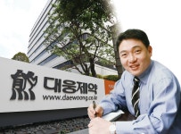 윤재승 대웅제약 회장 개인회사로 일감 몰렸다